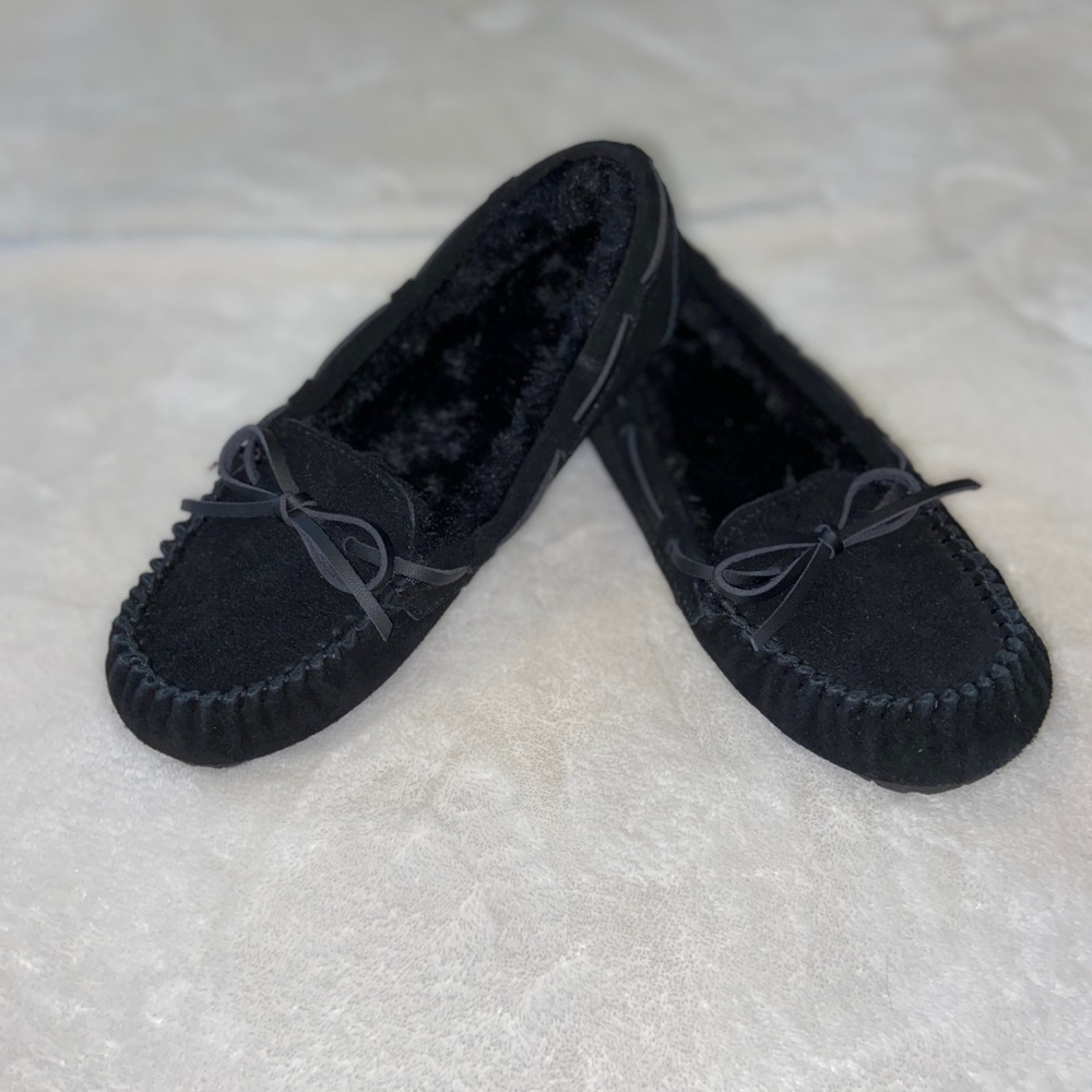 Black moccasins